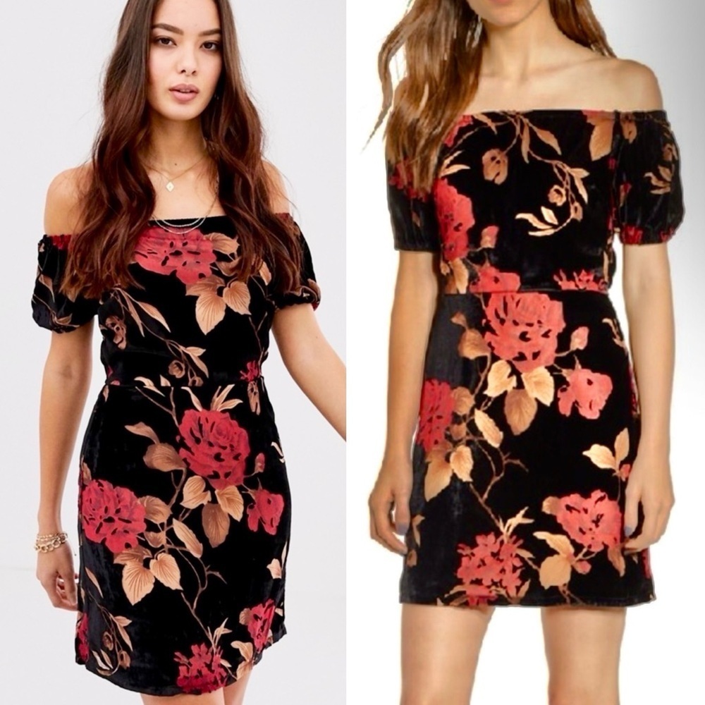 Moon River Black and Red Velvet Floral Mini Dress